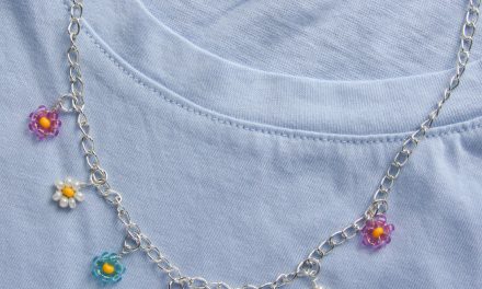 Beaded Daisy Necklace – Make and Fable